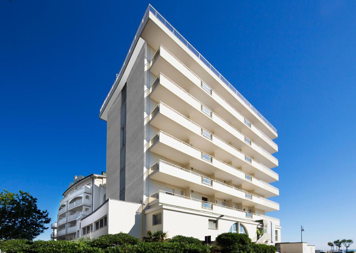 Yes Hotel Touring & SPA - Housity