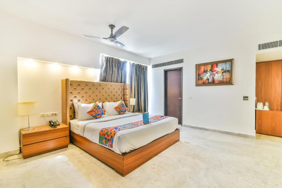 Suitetrails - FabHotel Prime Sage