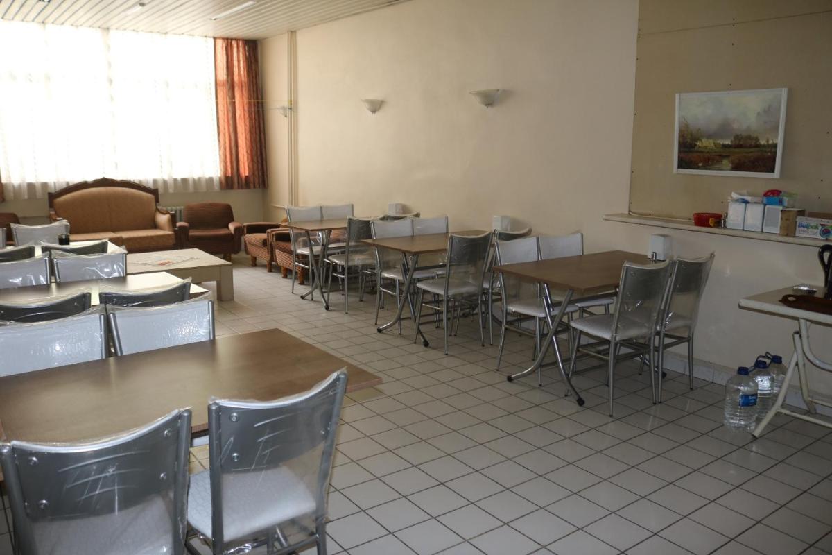 Zafer Hostel - Housity