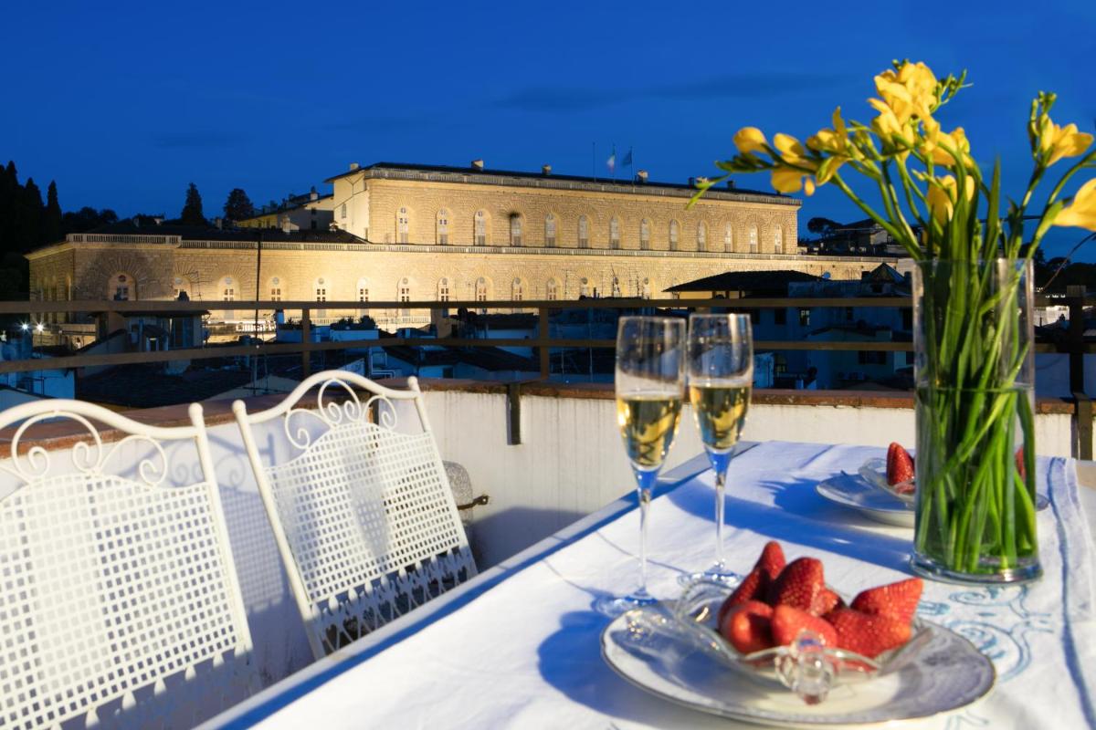 Suitetrails - Pitti Luxury Terrace by Mmega