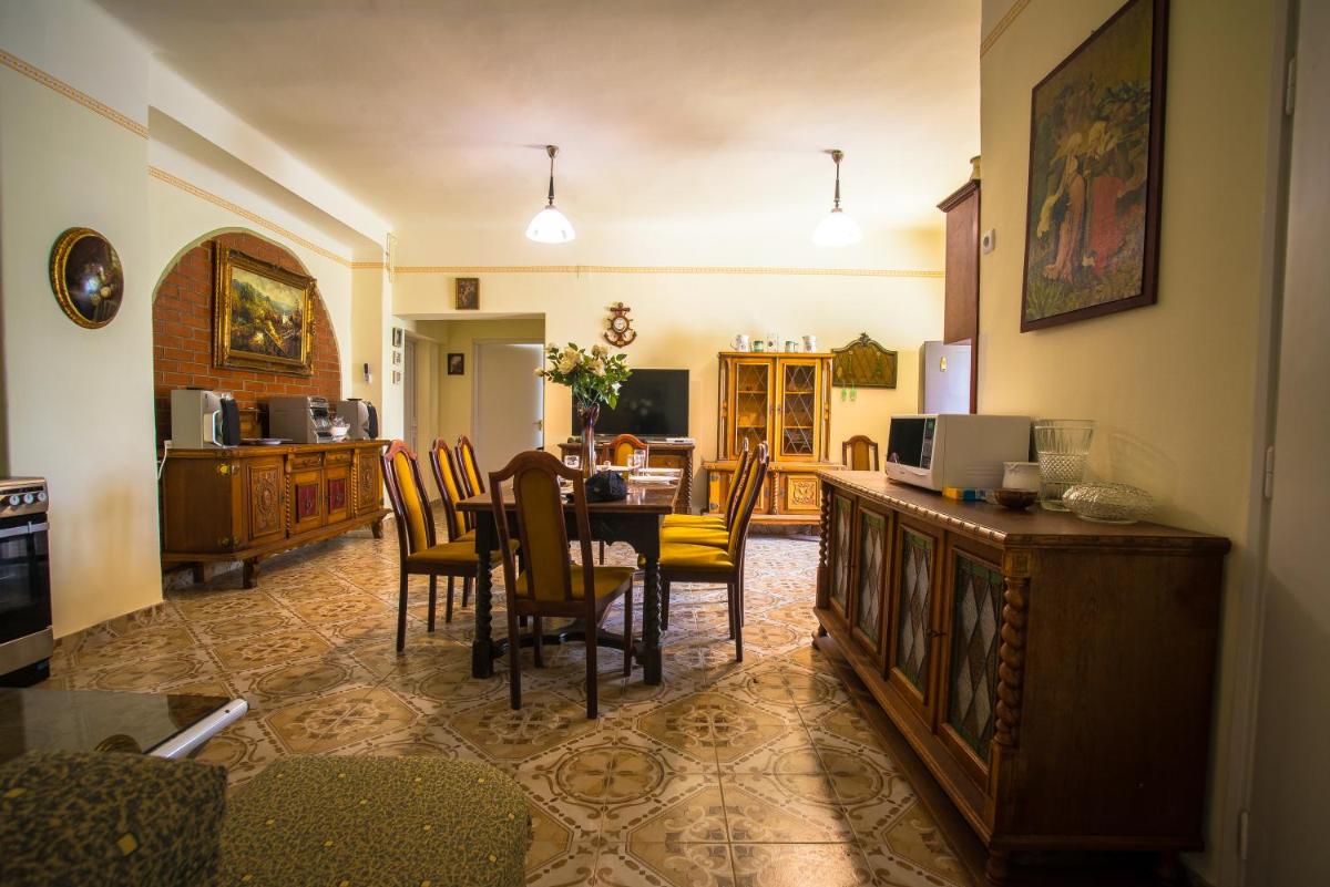 Mickey's Thermal Apartments - Housity