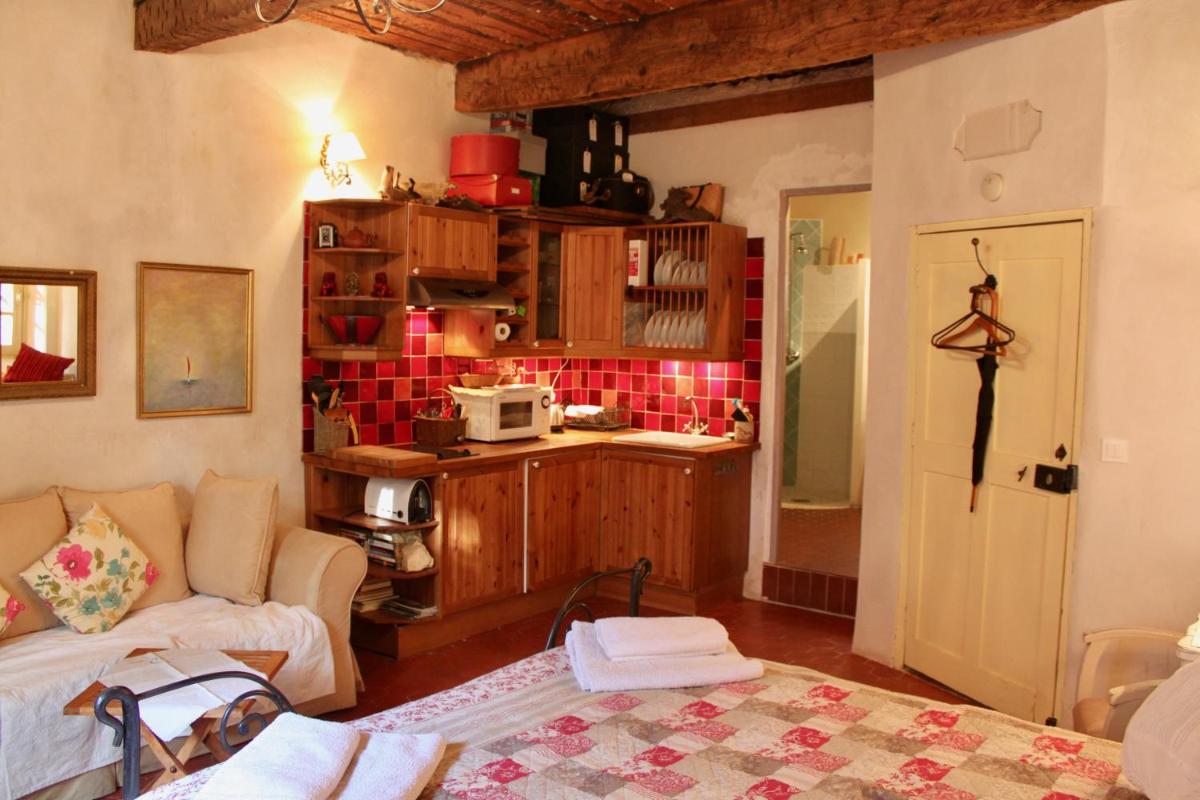 XVII century central village studio - Housity