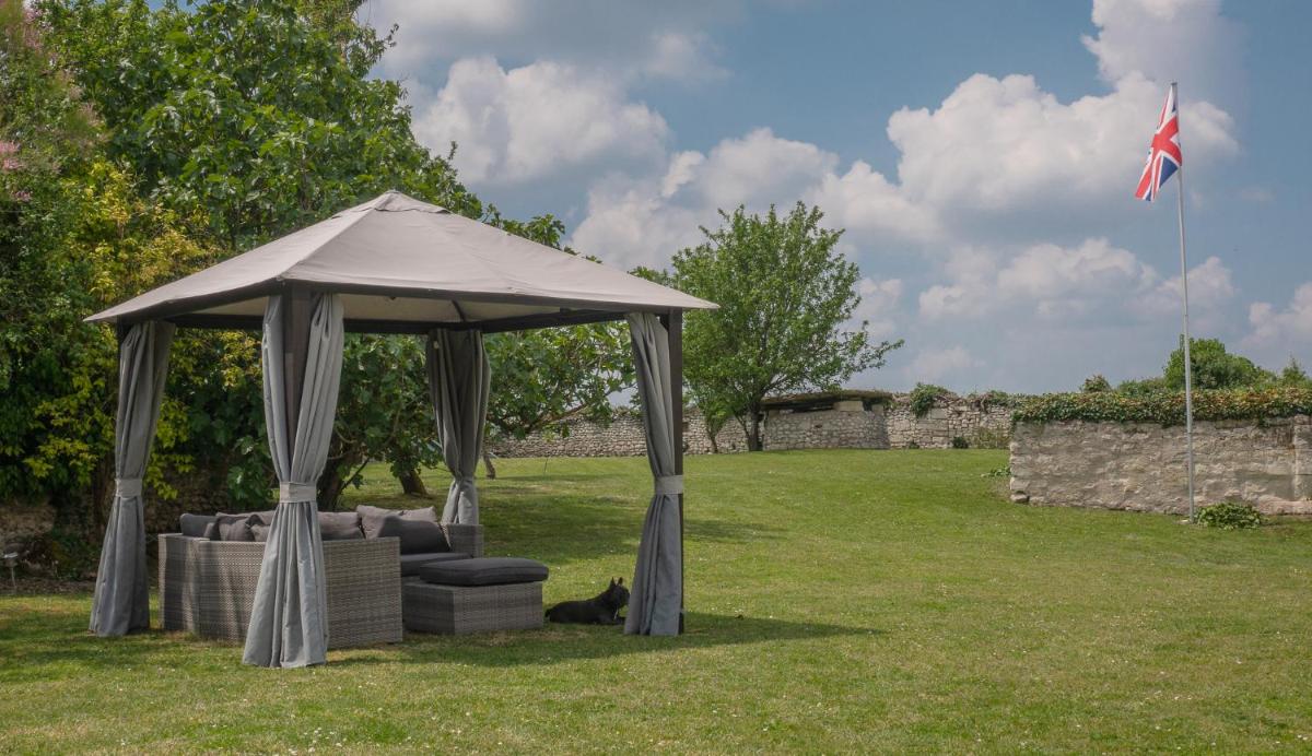 Suitetrails - Holiday Home for 10 Guests With Pool Spa and Sauna