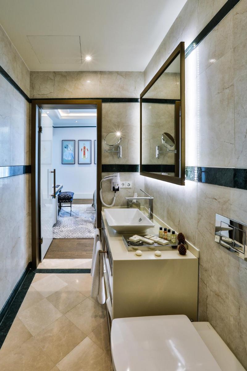 Suitetrails - Dreamland Golf Hotel Baku