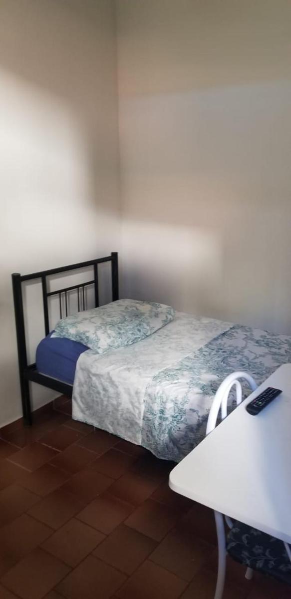 Quarto particular em Vitória - Housity