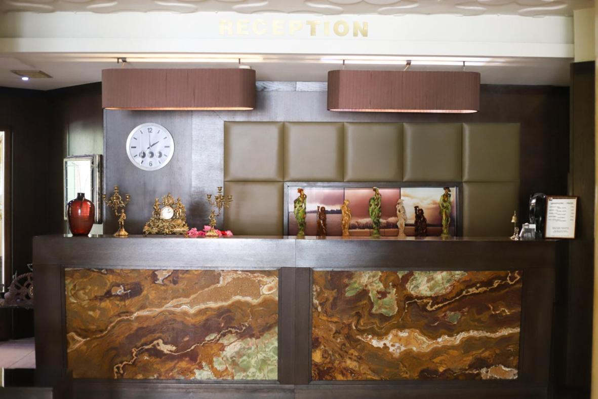 Suitetrails - Rovno Hotel