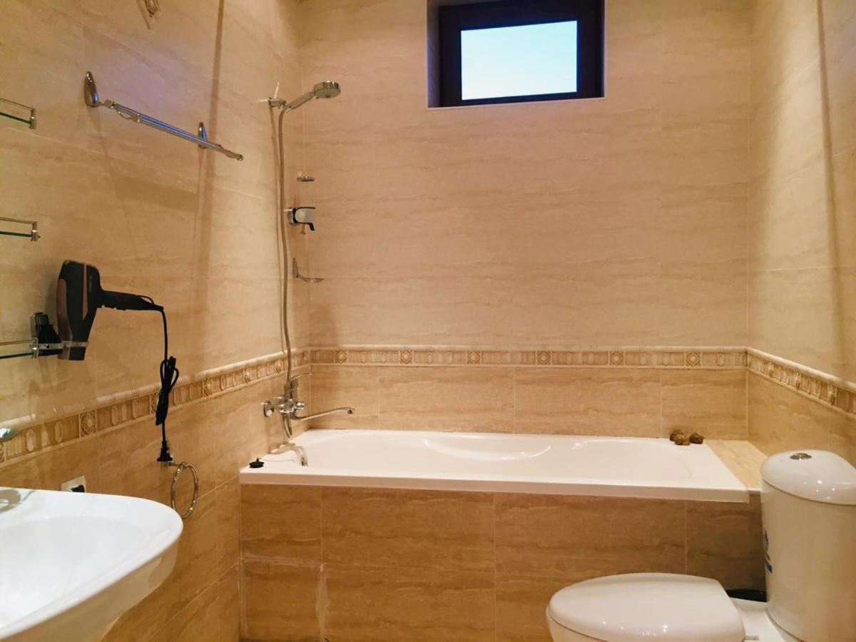 Suitetrails - Mavie Guest House