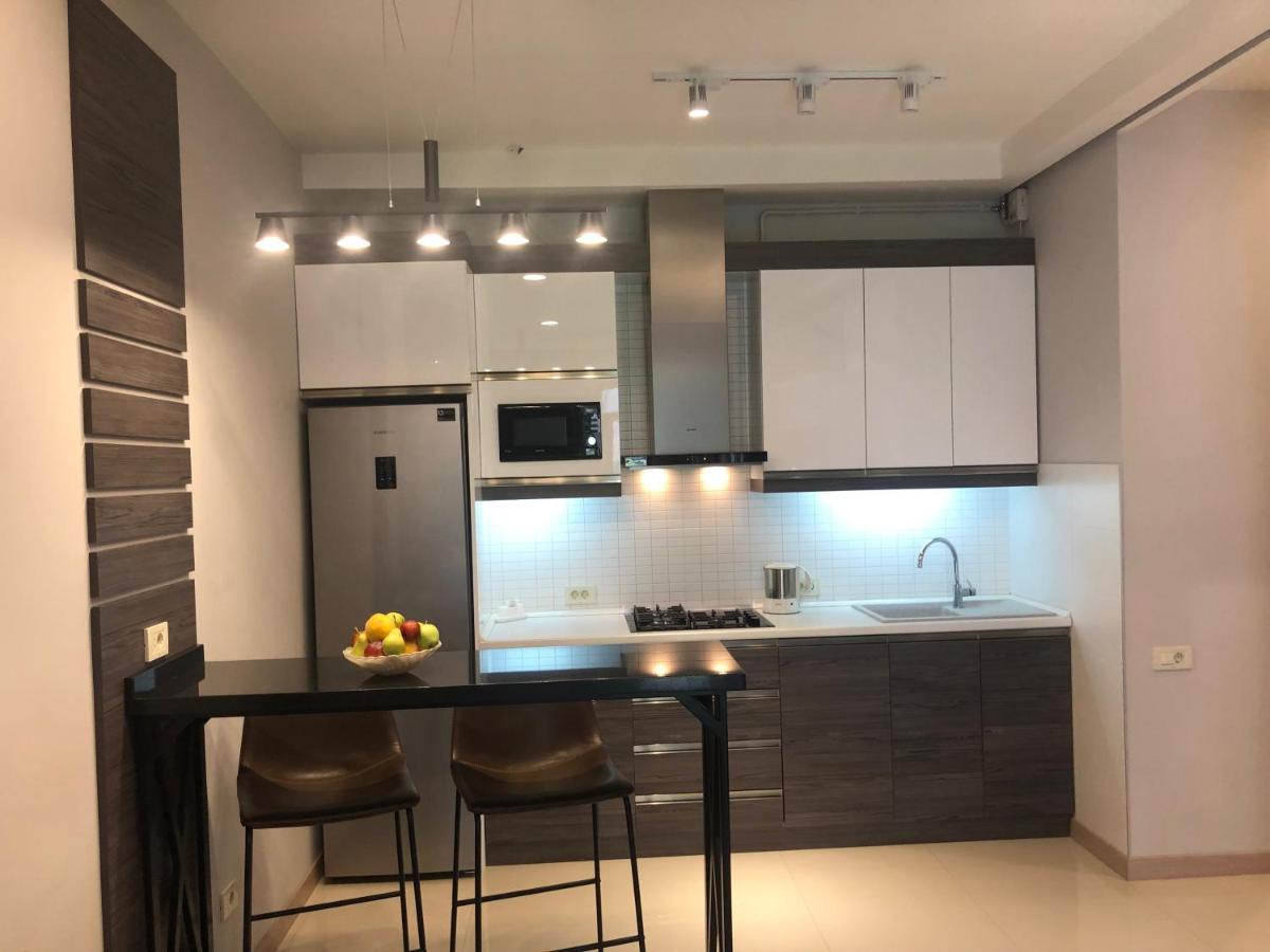 Suitetrails - Apartment on Moskovyan 31
