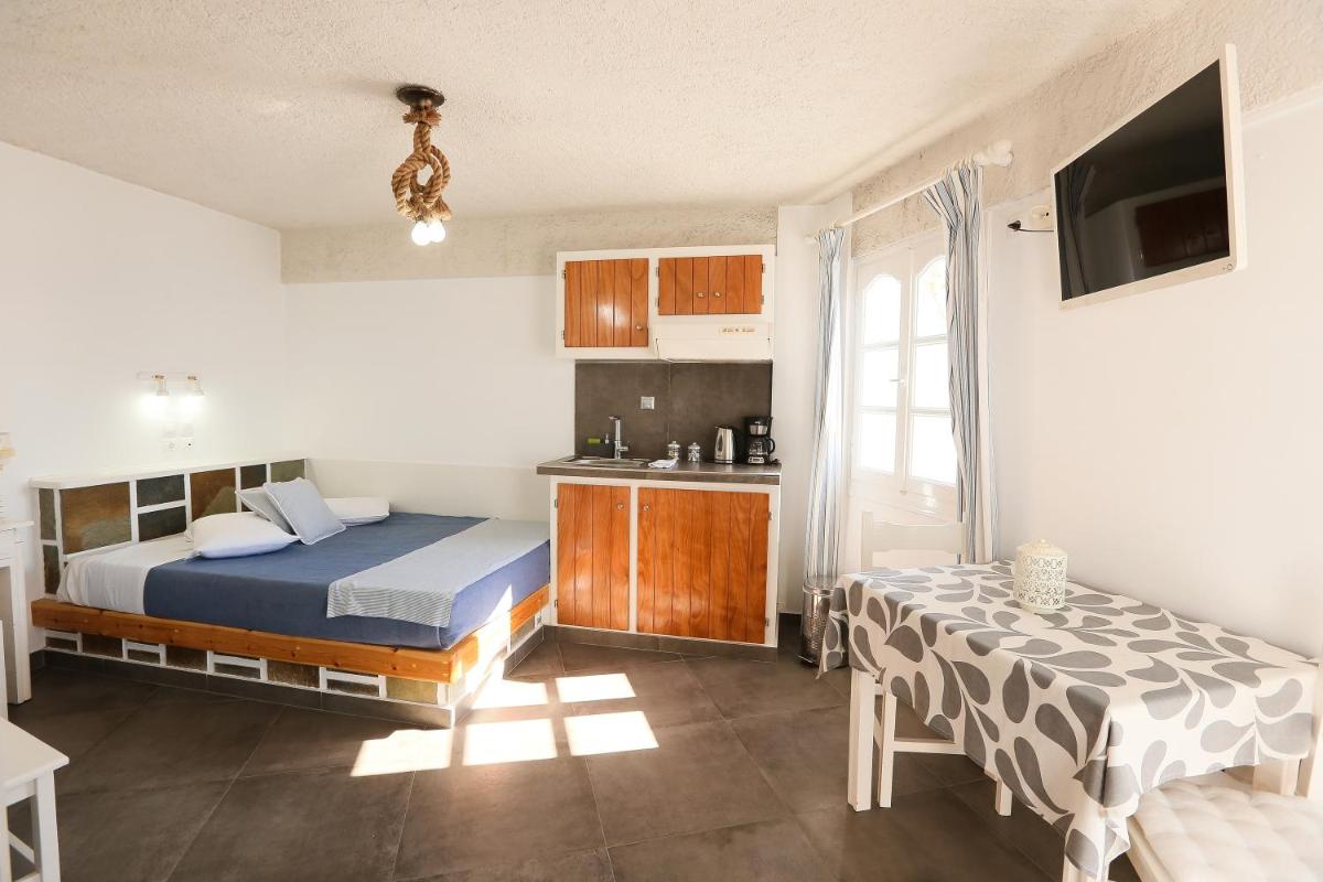 Kafieris Blue Studios - Housity