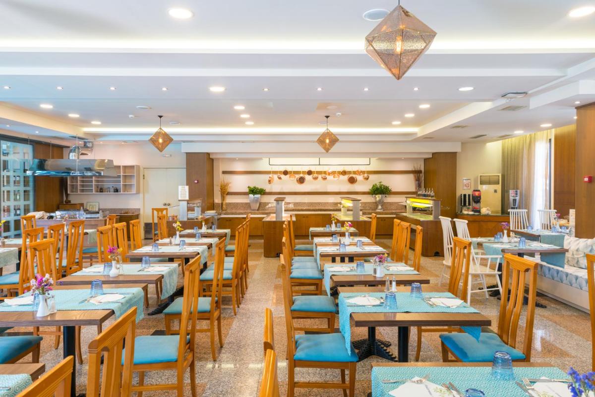 Mediterranean Resort - Housity