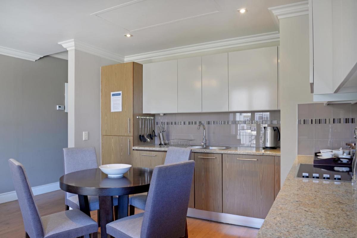 Suitetrails - Unit 414 Cape Royale Luxury Apartments