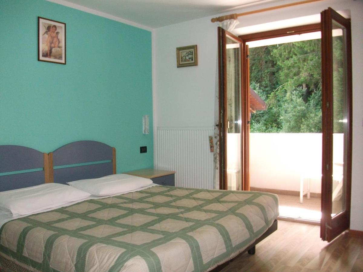 Hotel Genzianella - Housity
