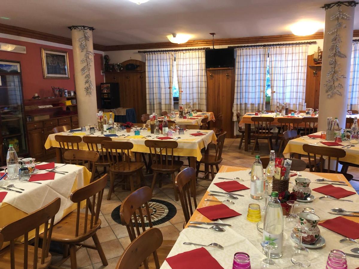 Hotel Genzianella - Housity
