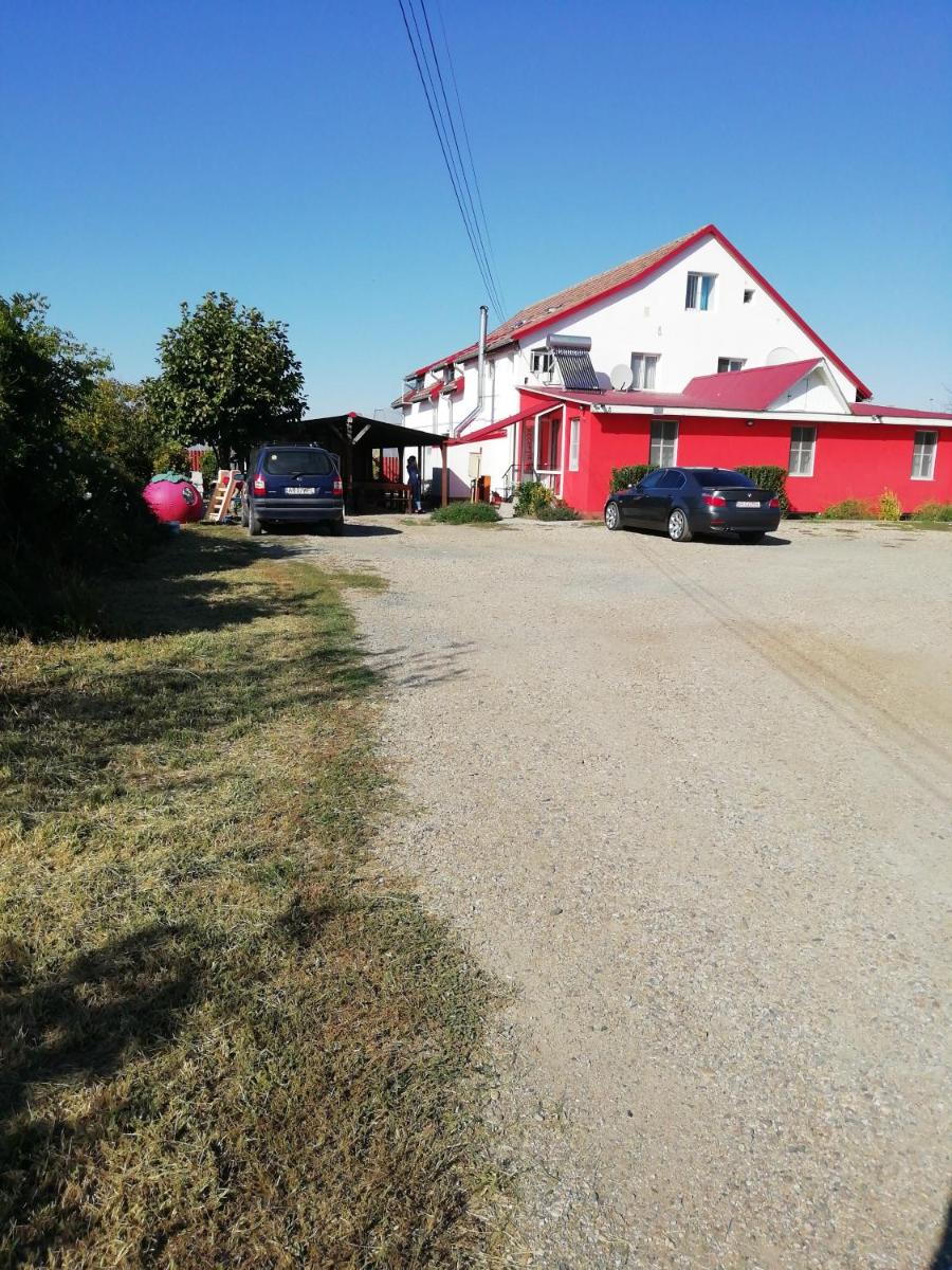 Pensiunea Mario - Housity