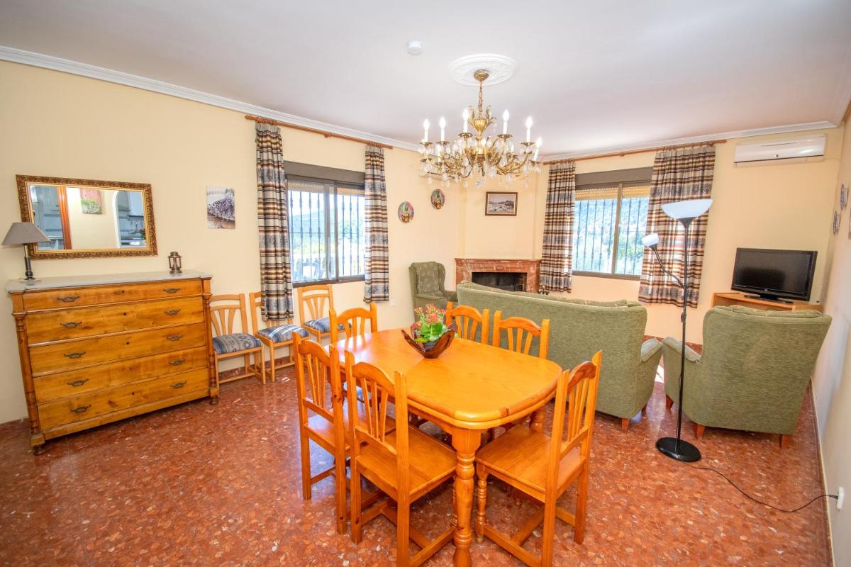 Suitetrails - La Grana de Carcabuey, house low cost
