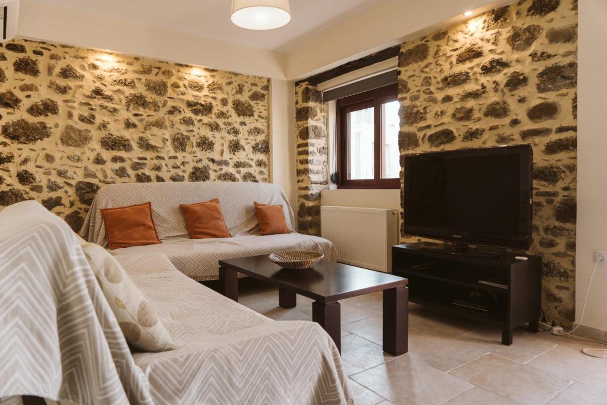 Summer House at Derveni - Housity