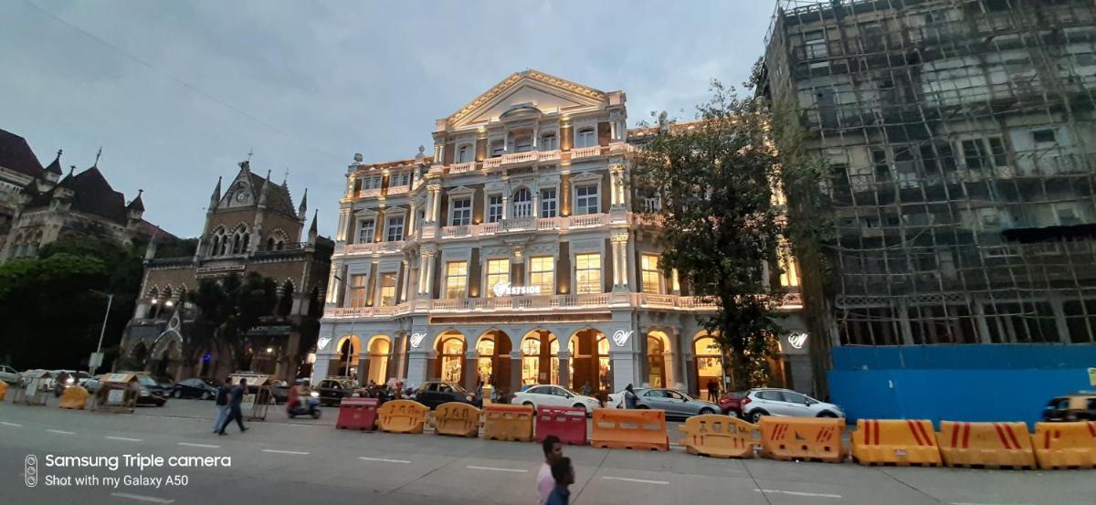 Hotel Regal Plaza - Housity