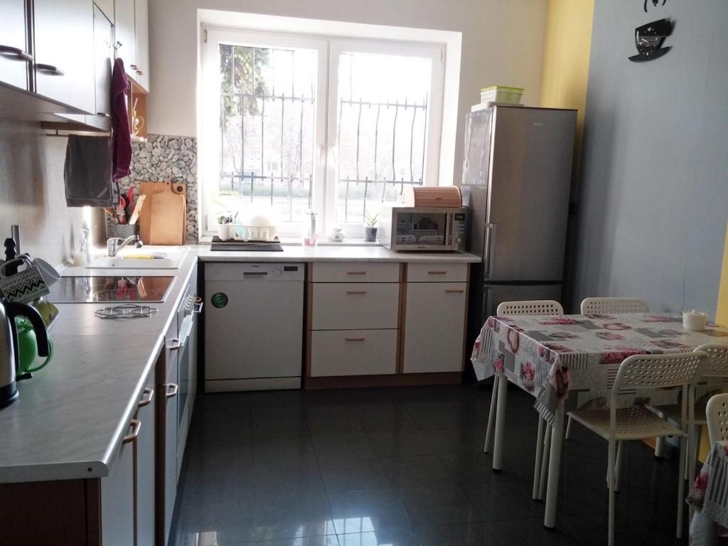 Mira Rent House - Housity