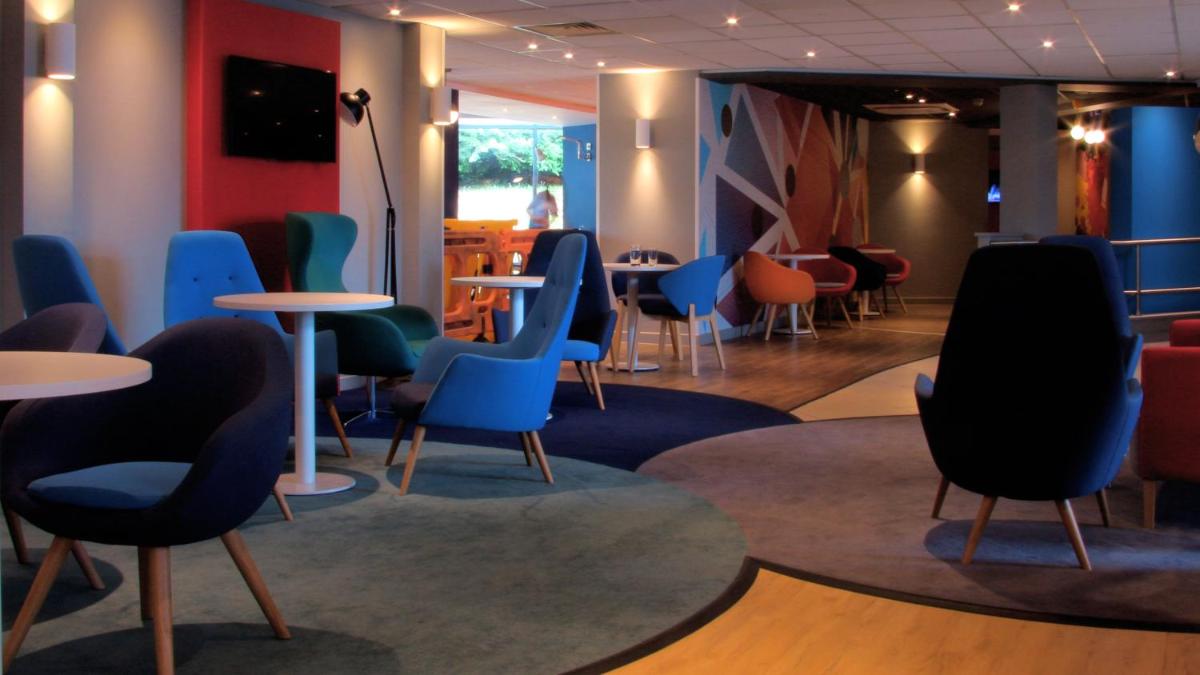 Suitetrails - Holiday Inn Express London Stansted Airport, an IHG Hotel