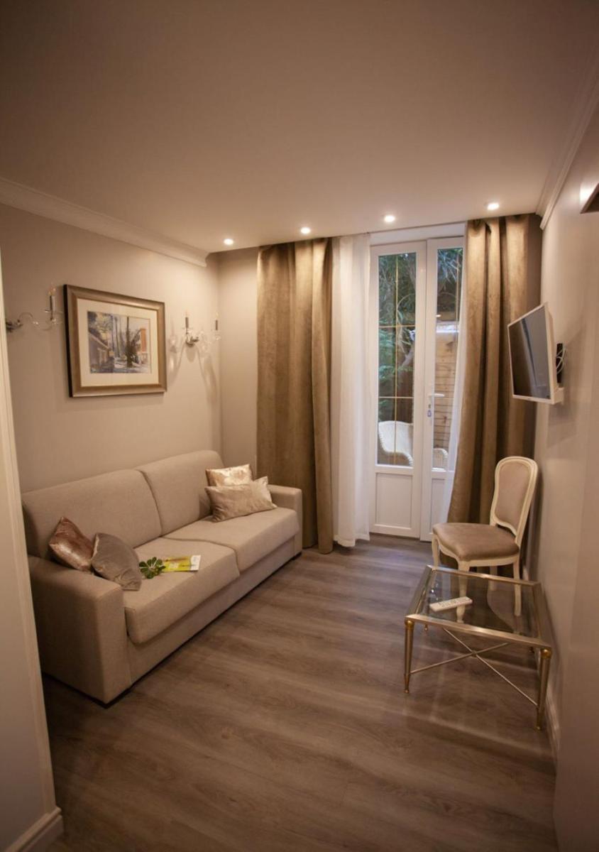 Hôtel restaurant Oasis - Housity