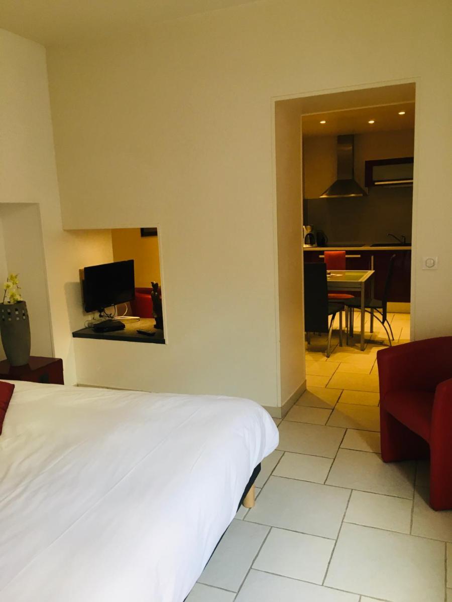 Front de Mer appartement vue cour - Housity