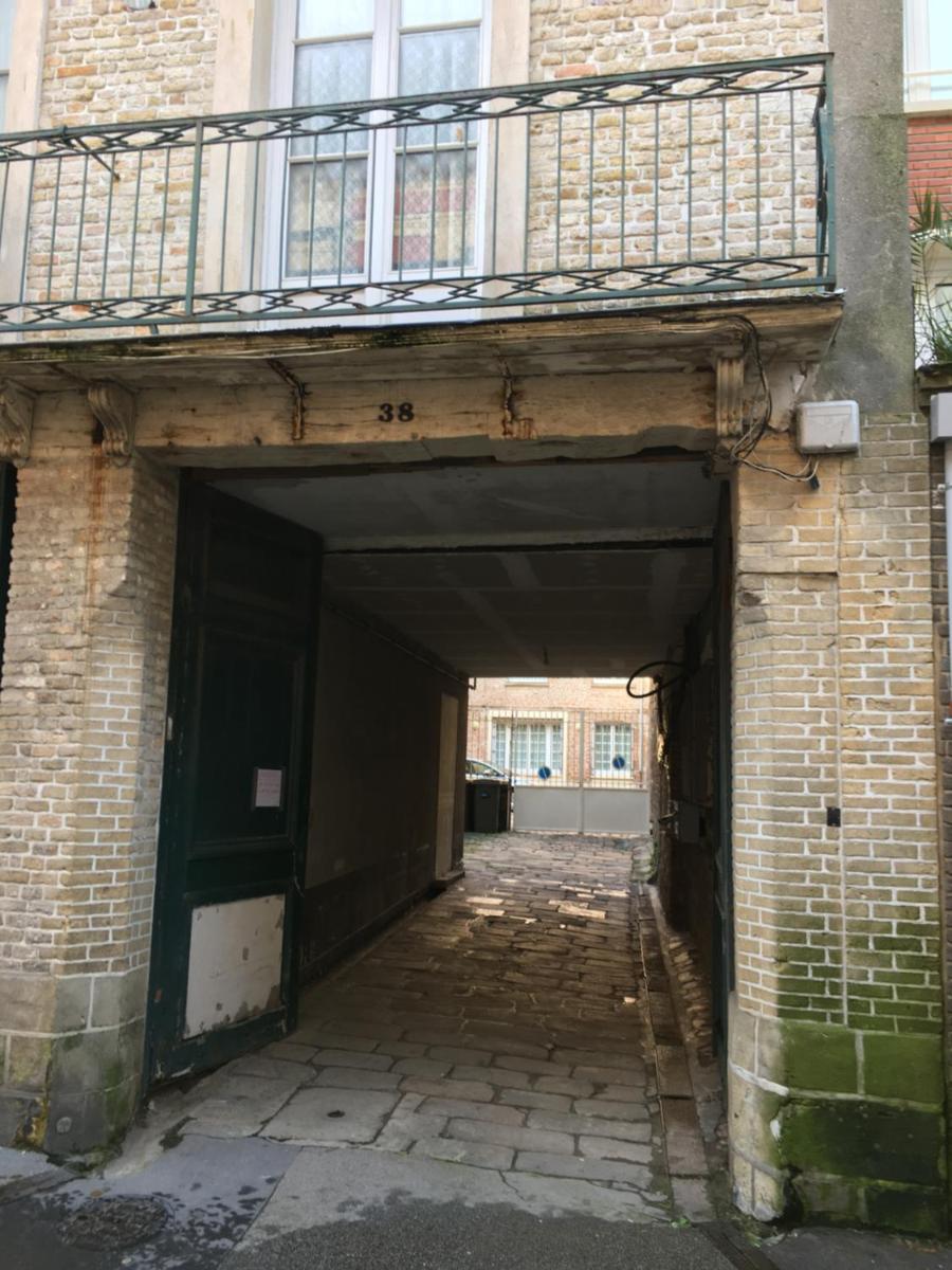 Front de Mer appartement vue cour - Housity
