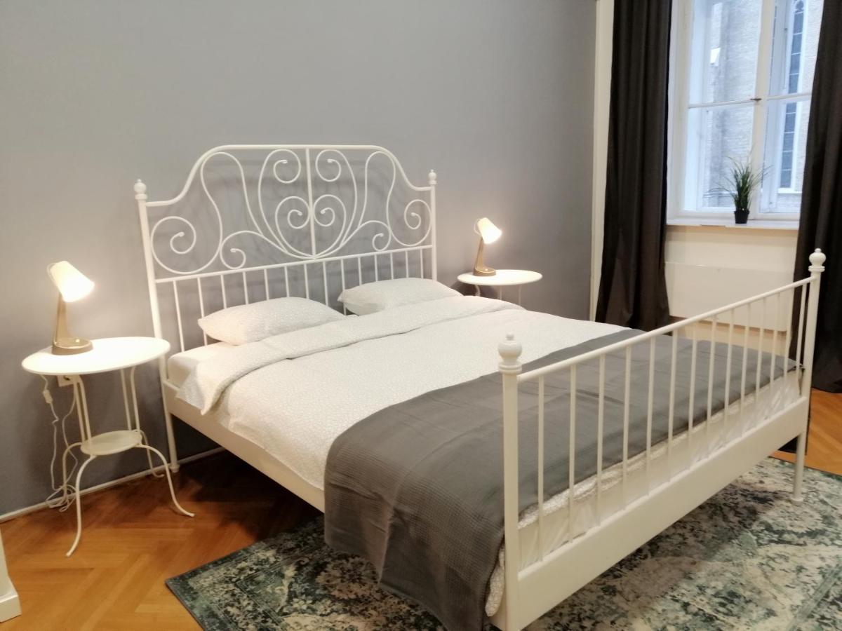 FilinHome Zmaj Jovina Suite - Housity