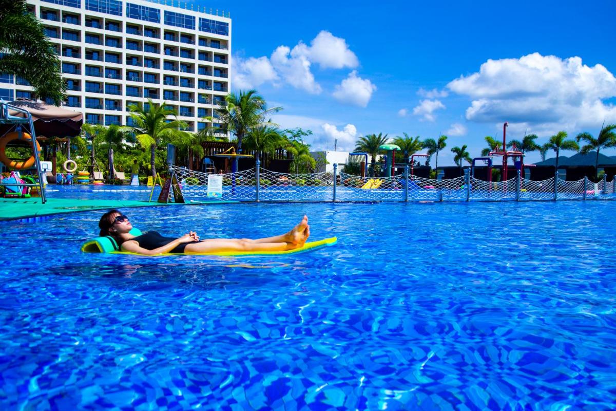 Suitetrails - Harman Resort Hotel Sanya