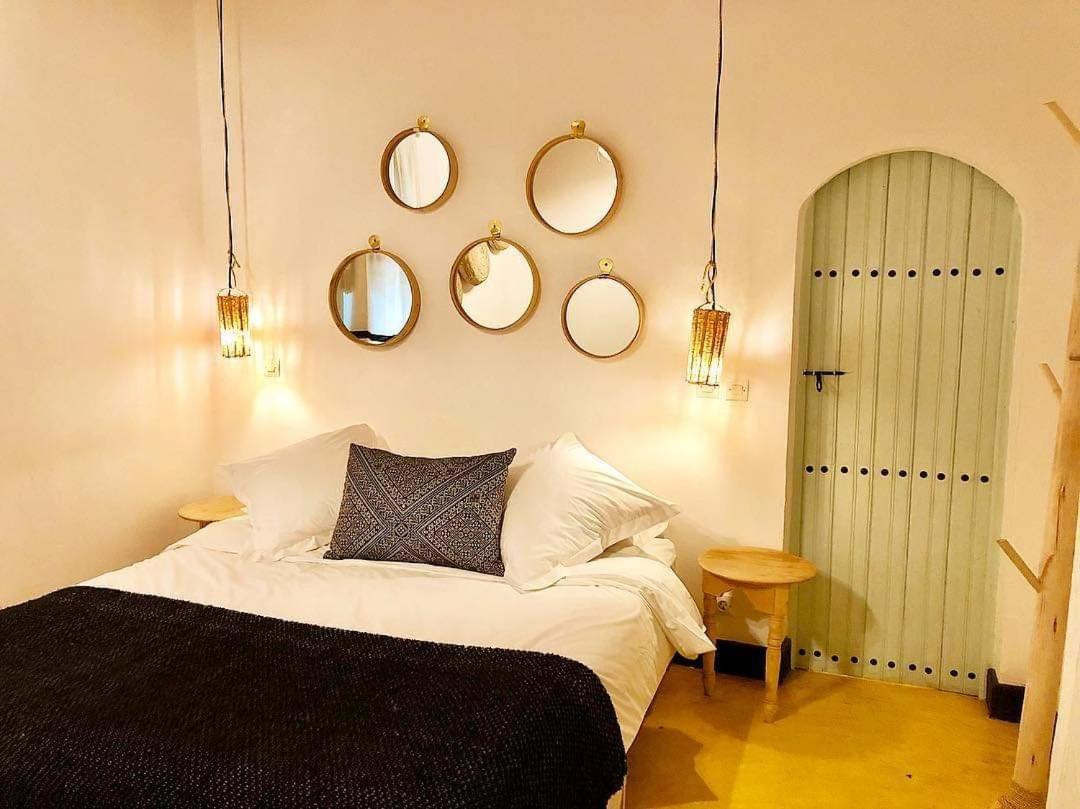 Art Riad Au Bord De La Mer - Housity