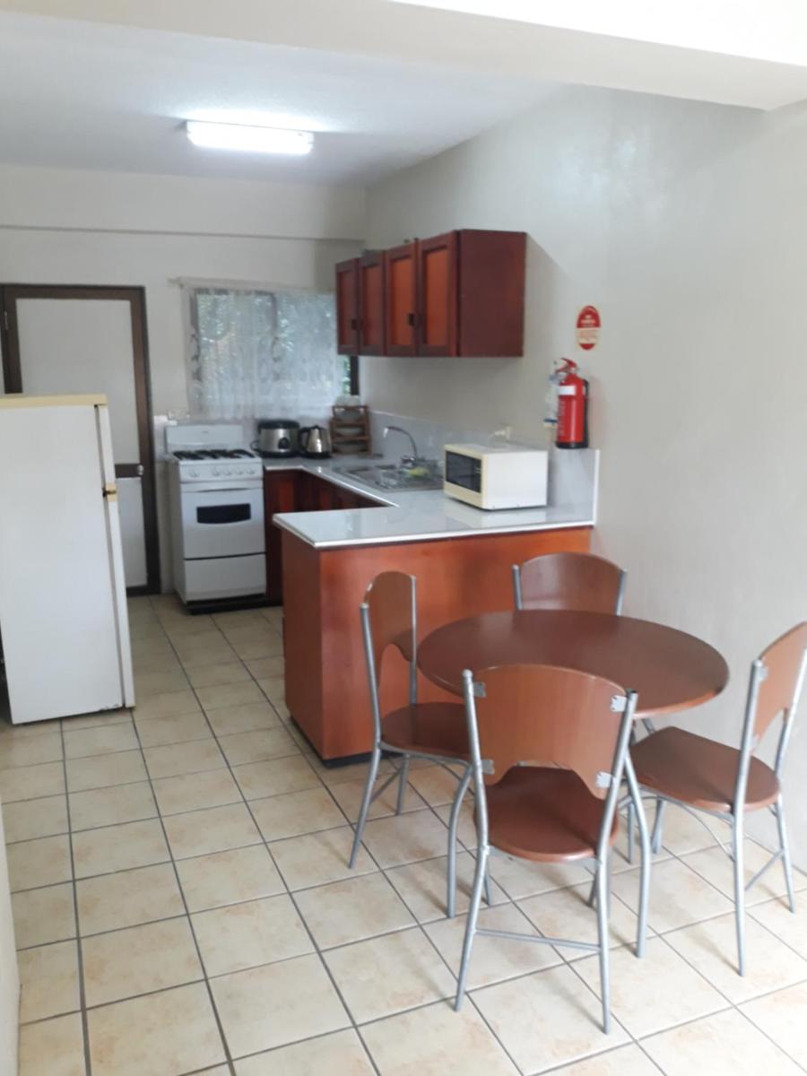 SHARMAS HOLIDAY APARTMENT (125 KENNEDY AVENUE) - Housity