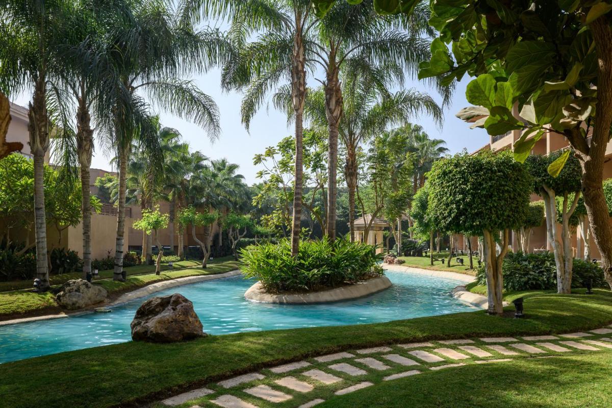 Dusit Thani LakeView Cairo - Housity