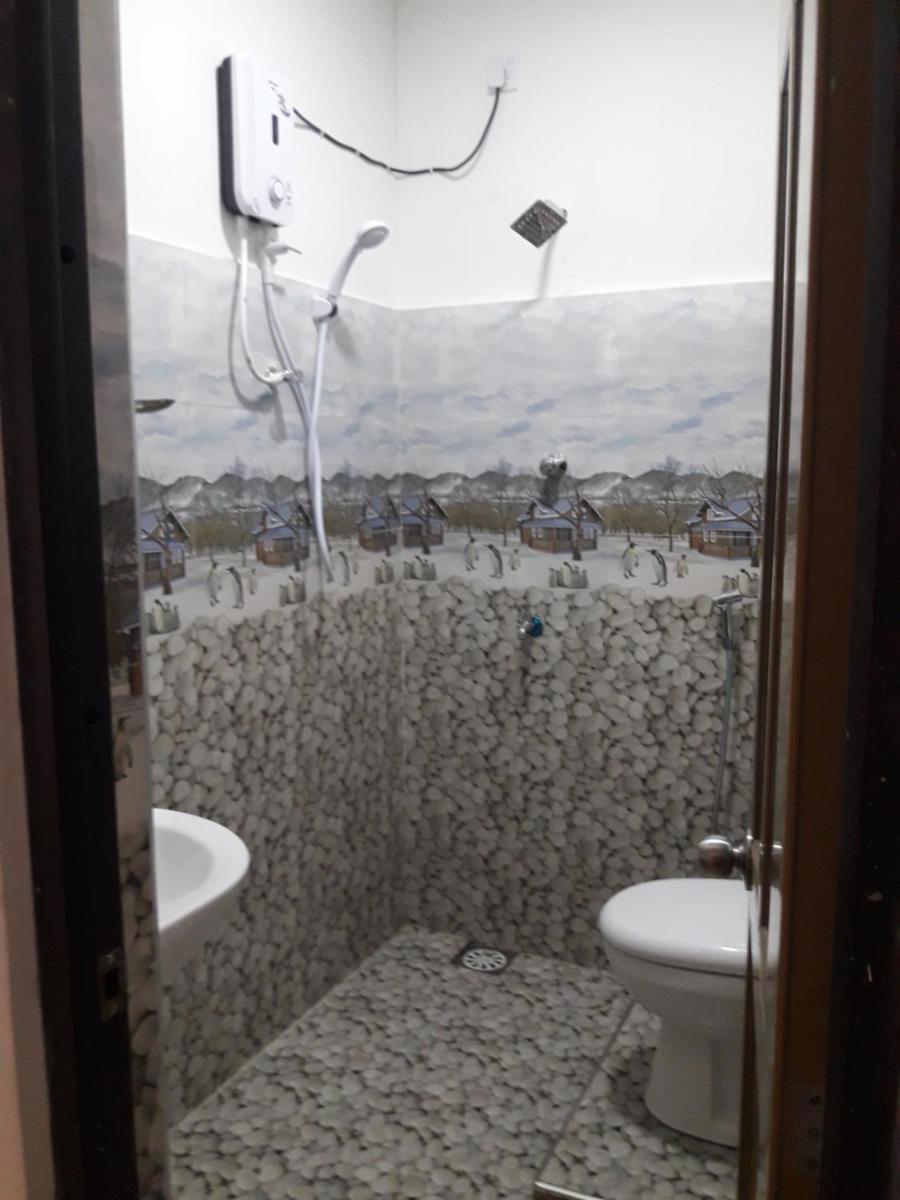 Suitetrails - White Wall Hotel