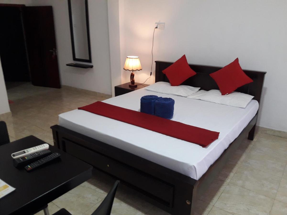 Suitetrails - White Wall Hotel