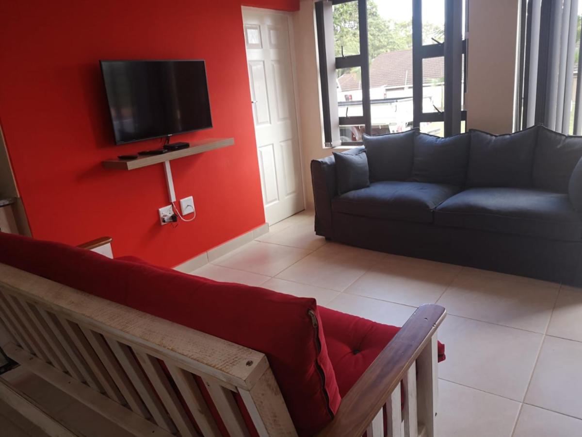 Suitetrails - Sade Holidays - 14 A on Berea Manaba Margate