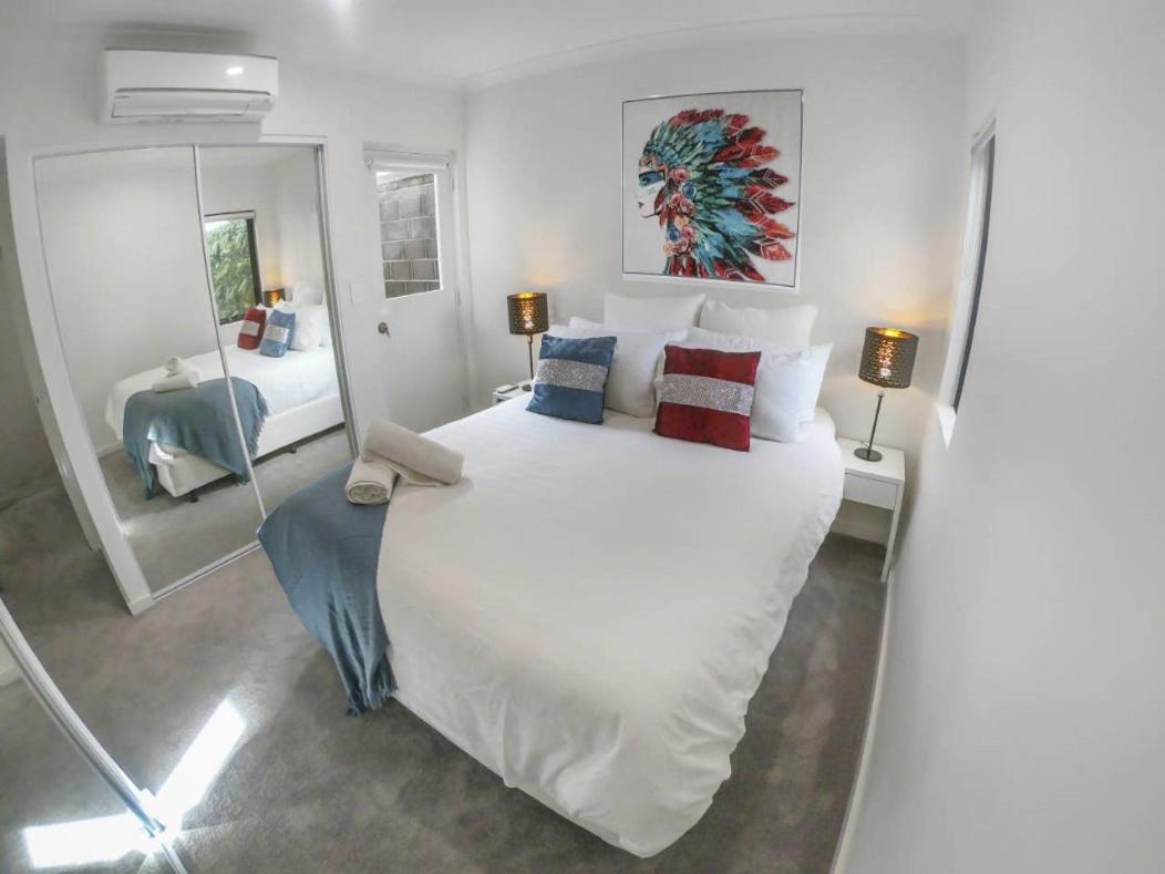 Suitetrails - 1 Bdrm Close Airport/Shops, WIFI, NETFLIX, PARKING
