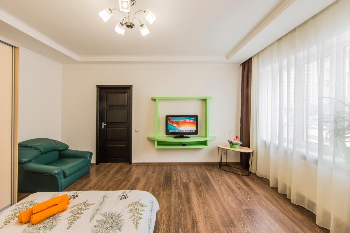 Suitetrails - Apartment for a day in Vishnevoe