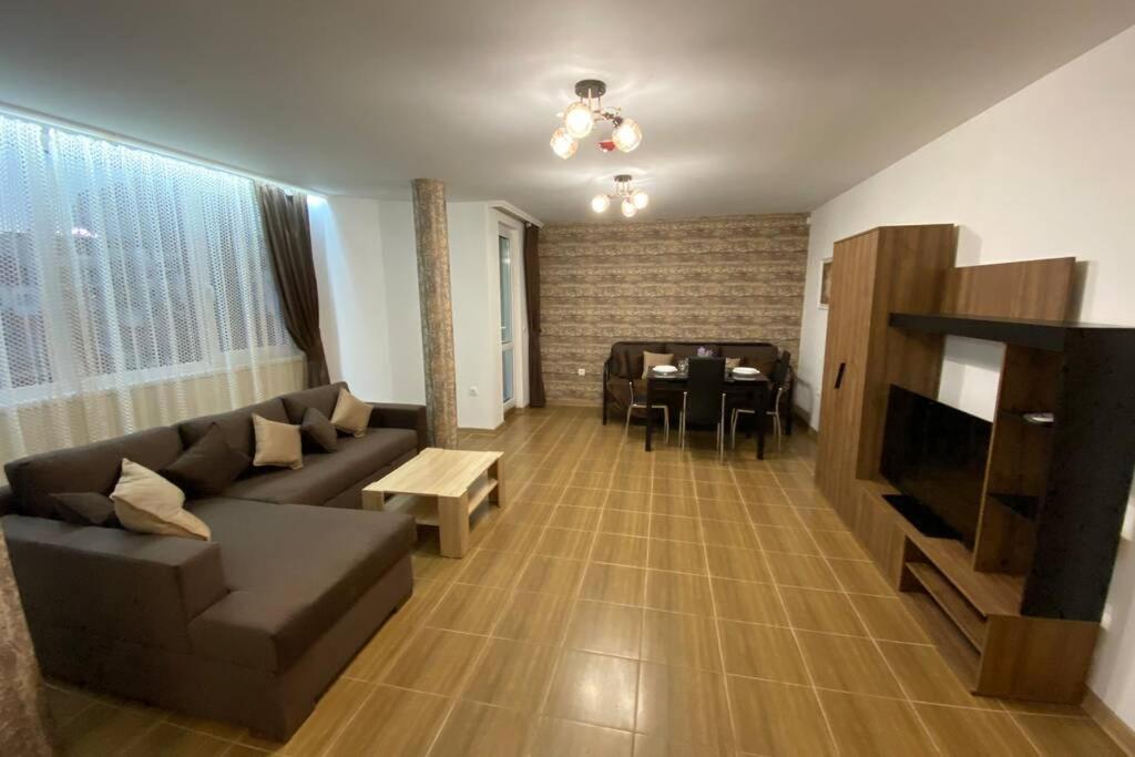 Suitetrails - Kanliev Apartments