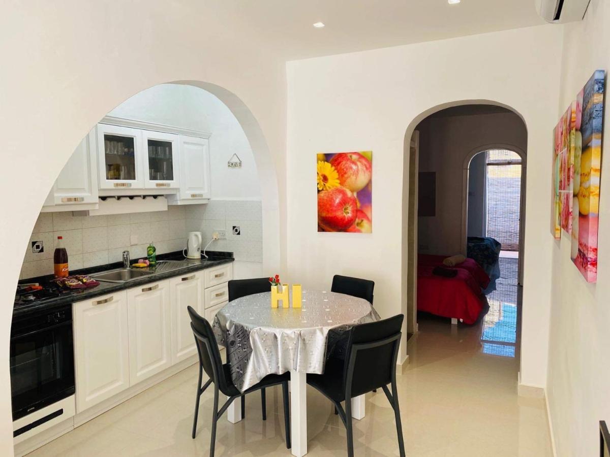 Suitetrails - Marsalforn centre maisonette
