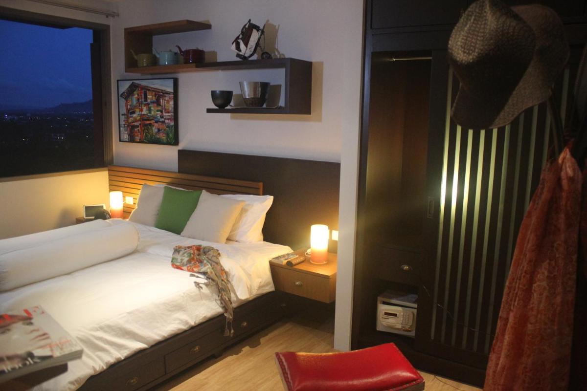 Suitetrails - Top Floor, One-Bedroom Apartment