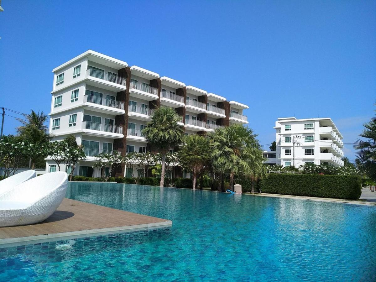 The sea condominium by Supitsa - Housity