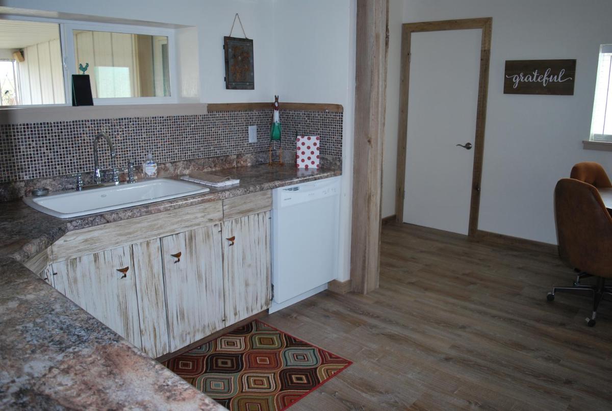 Suitetrails - Dora's Country Cottage