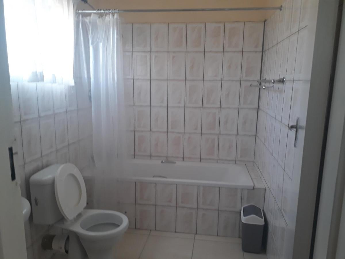 Suitetrails - Chitova’s Guesthouse