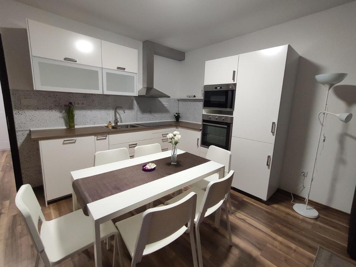 Suitetrails - Hatvan Corner Apartments 2