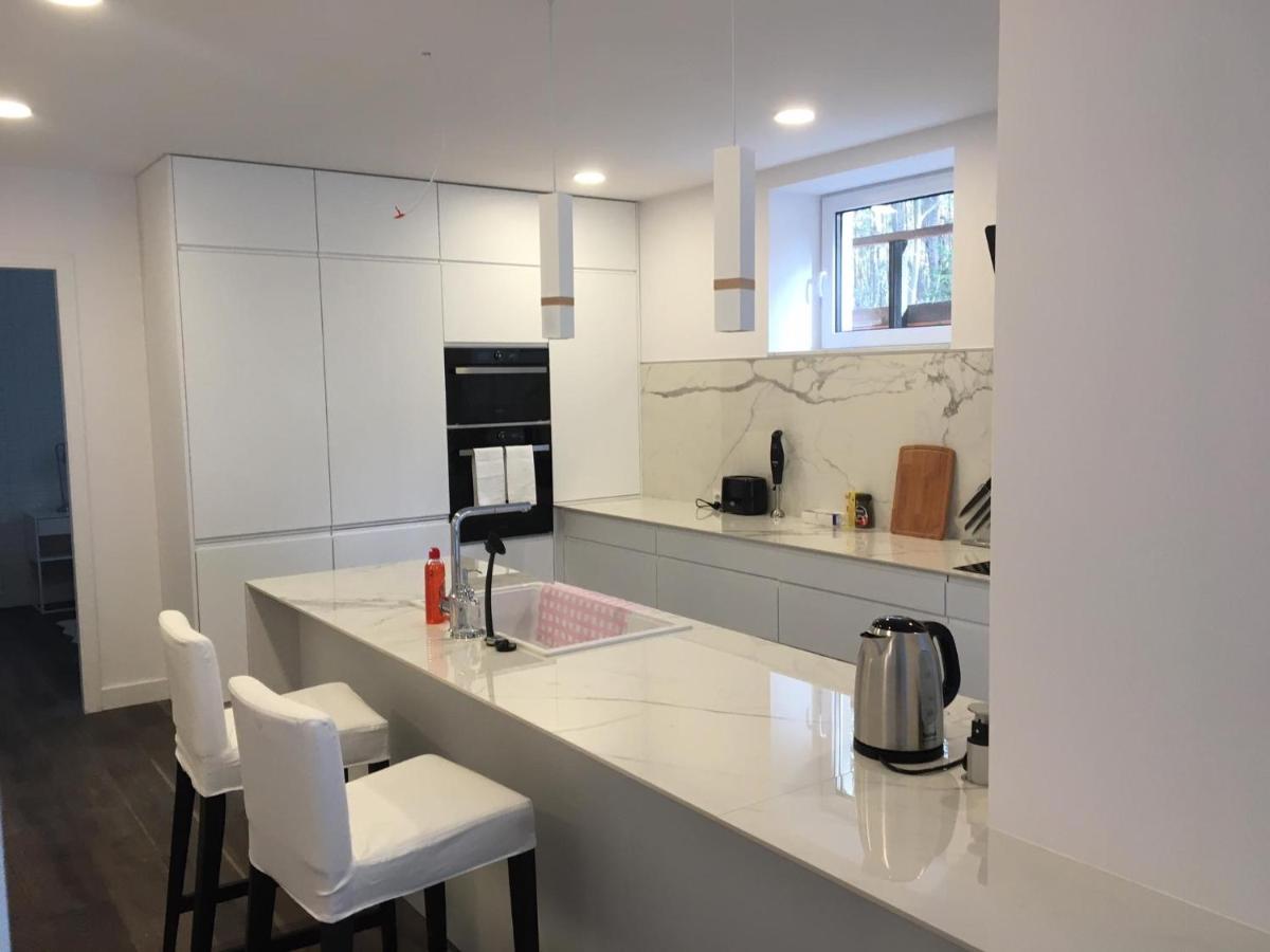Luksusowy Apartament pod Lasem, Otwock -Shared garden, sauna, wood hot tub! Hot tub seasonal! - Hizvo