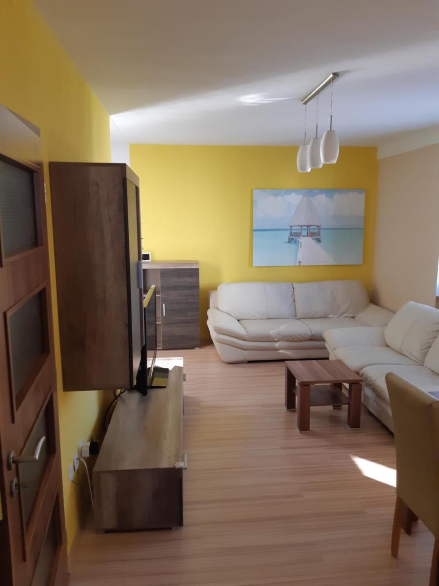 Apartmán u stadionu - Housity