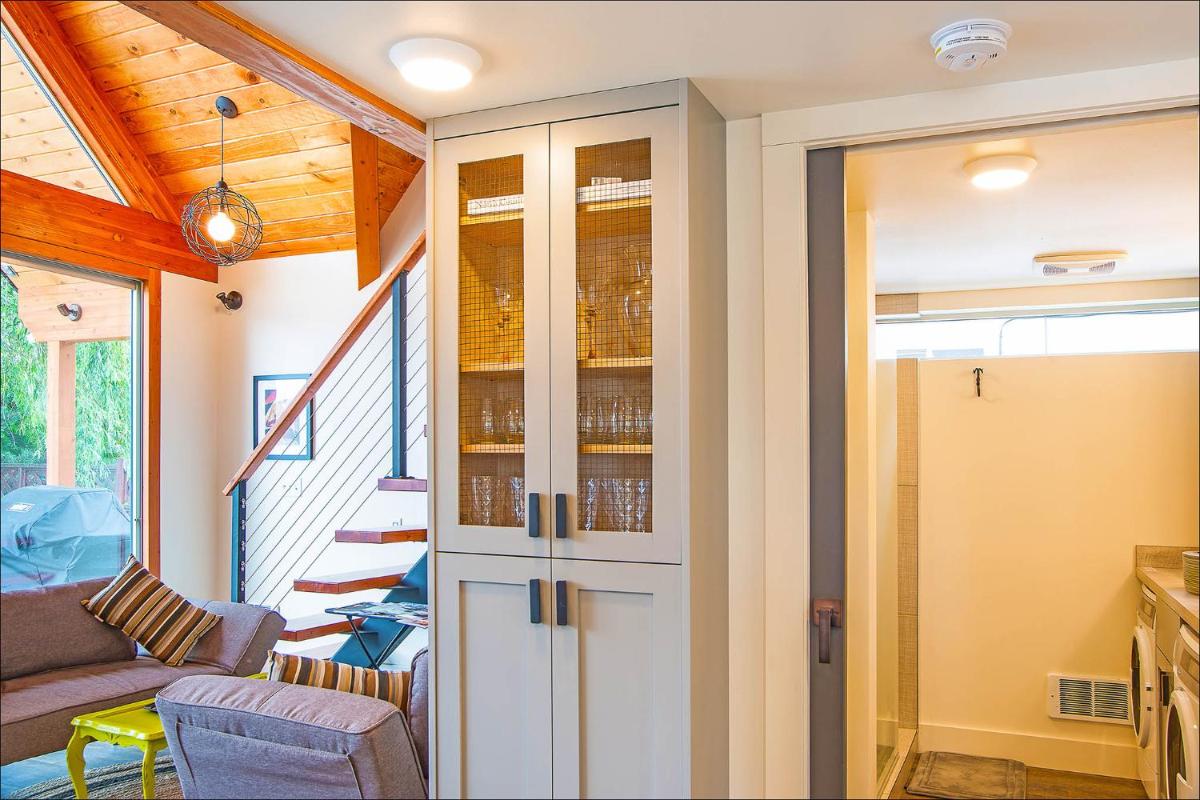Lake Level Cottages - Housity