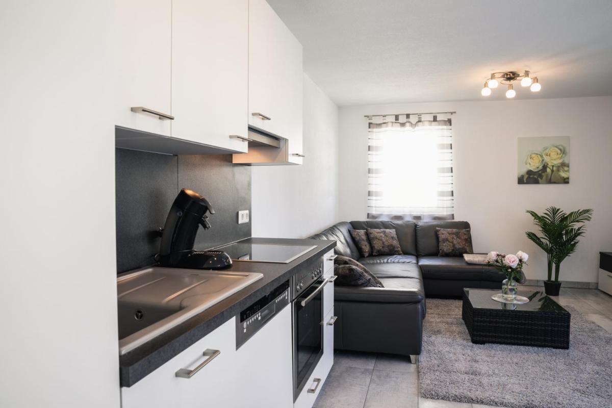 Suitetrails - Ferienwohnung am Zeppelin Hangar