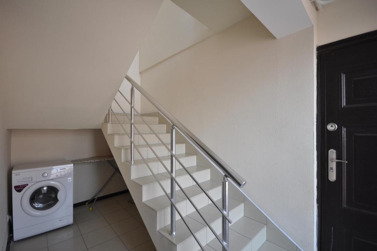 Astra Hotel - Housity