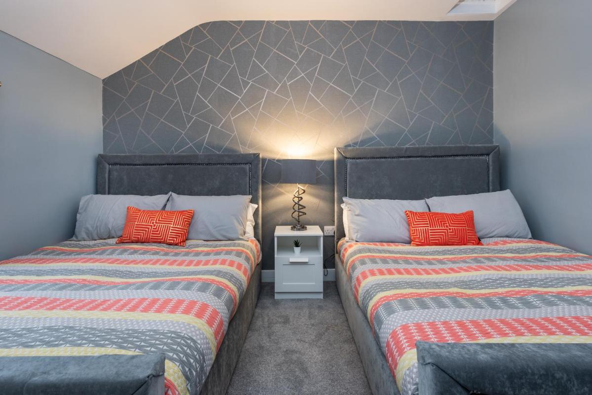 Pickering Rooftop Terrace - Housity