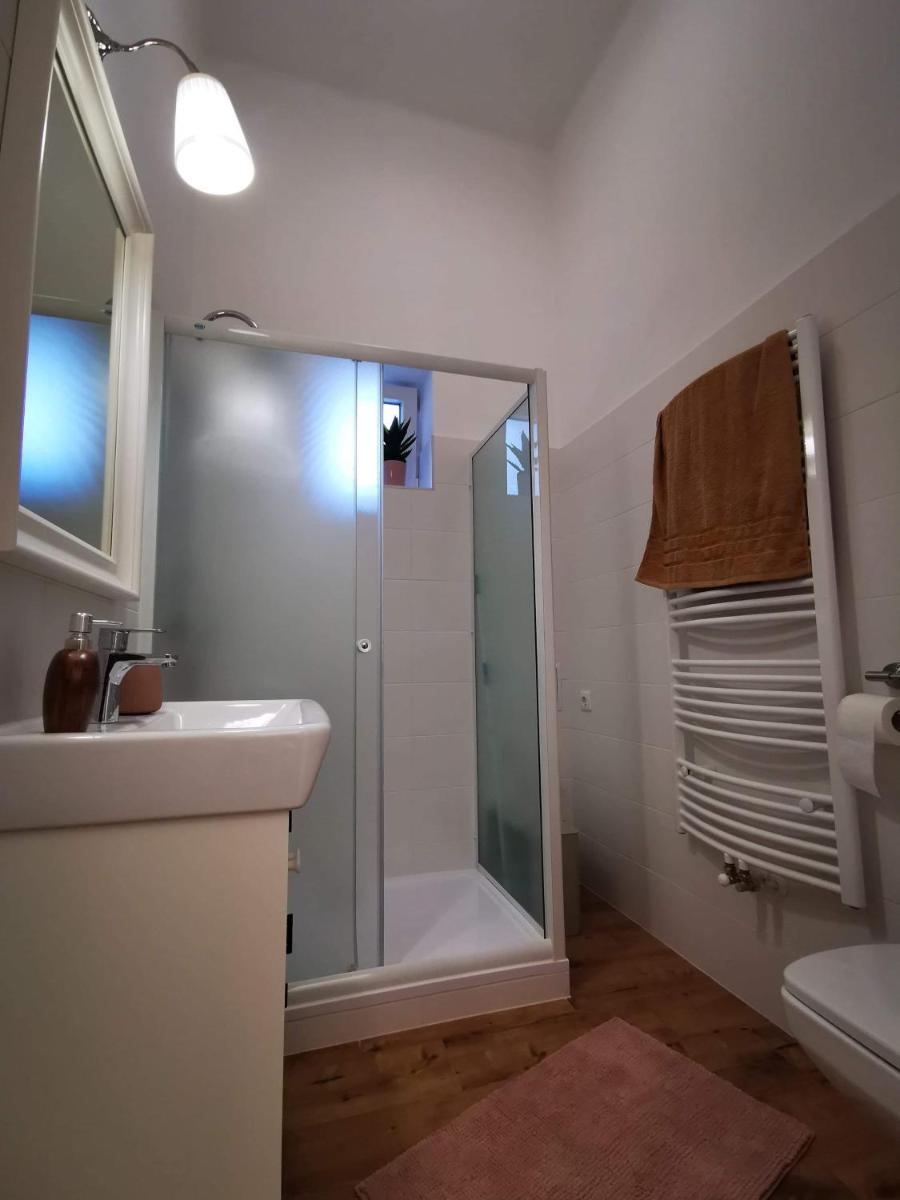 Suitetrails - GOLD 2 Apartman